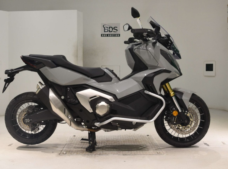 Мотоцикл Honda X-ADV750-2 с пробегом 16528 km