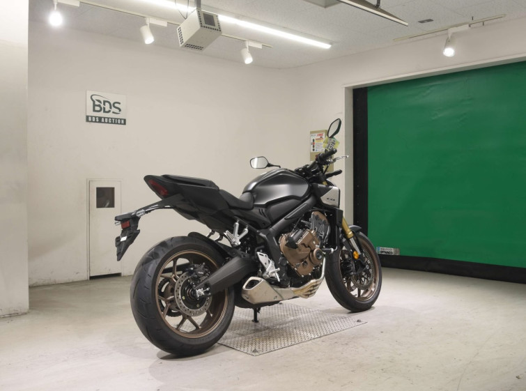 Мотоцикл Honda CB650R-2E CLUTCH с пробегом 495 km