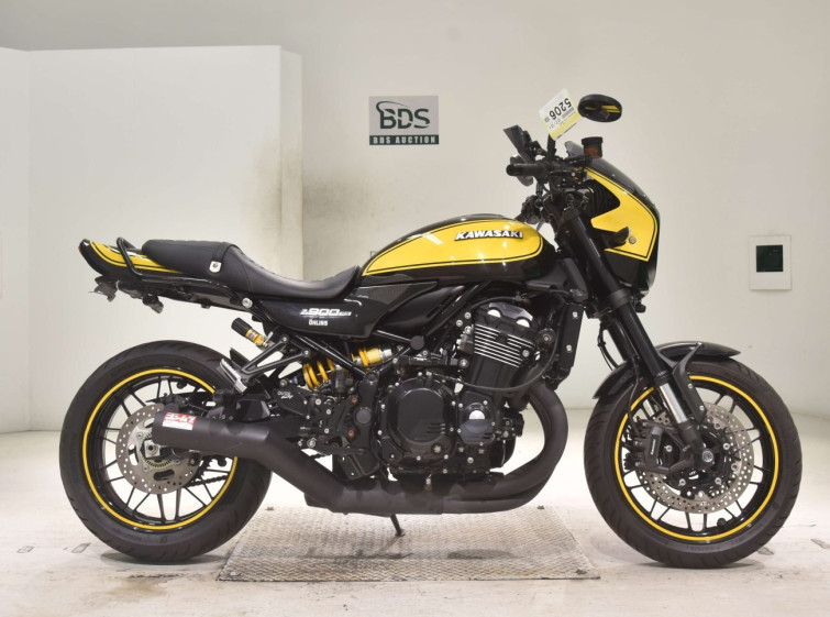 Мотоцикл Kawasaki Z900RS з пробігом 12100 km