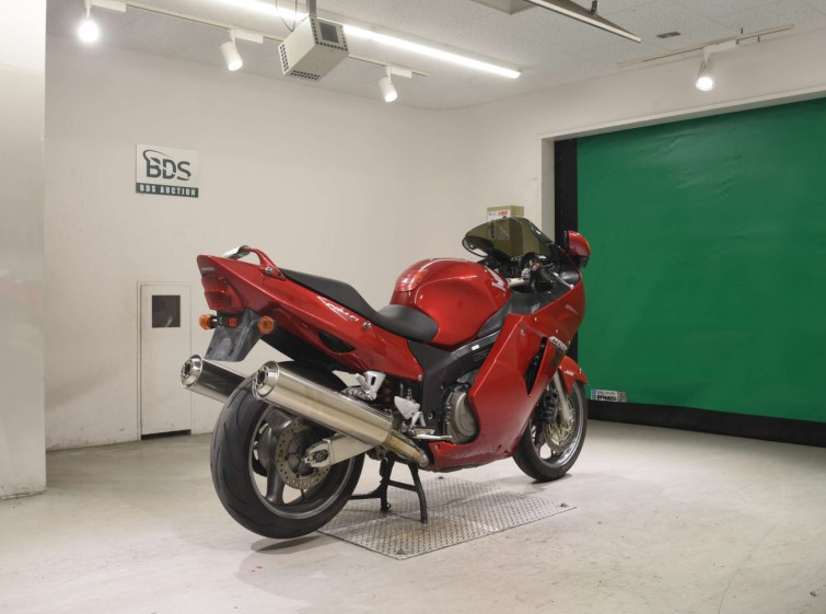 Мотоцикл Honda CBR1100XX BLACKBIRD з пробігом 17439 km