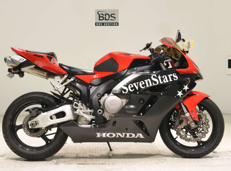 Мотоцикл Honda CBR1000RR з пробігом 54365 km
