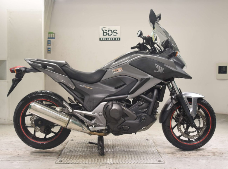 Мотоцикл Honda NC750X з пробігом 73320 km
