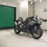Мотоцикл Kawasaki ZX-4R з пробігом 2357 km