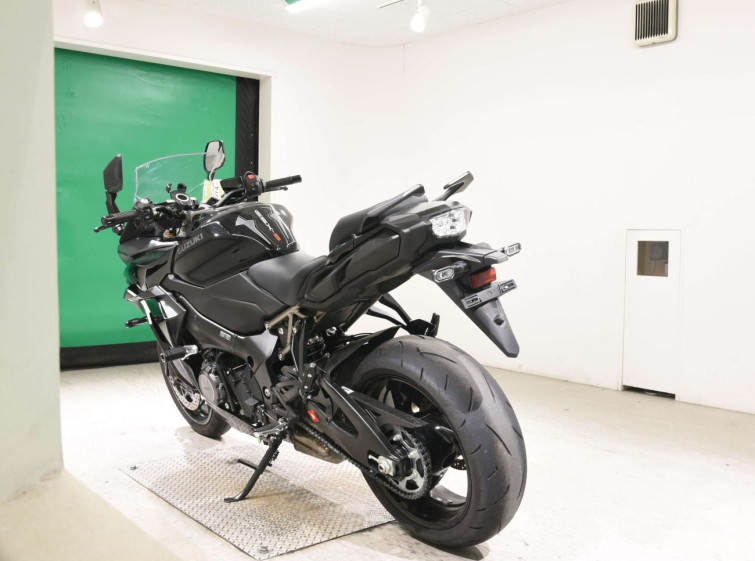 Мотоцикл Suzuki gsx-s1000 gt с пробегом 8321 km