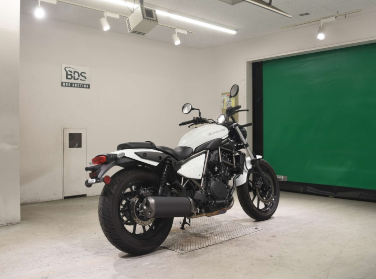 Мотоцикл Kawasaki ELIMINATOR 400 з пробігом 4037 km