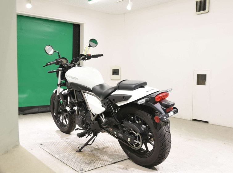 Мотоцикл Kawasaki ELIMINATOR 400 з пробігом 4037 km