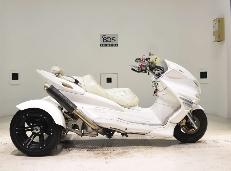 Мотоцикл Yamaha MAJESTY 250 TRIKE с пробегом 12576 km