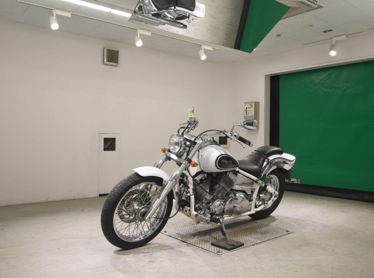 Мотоцикл Yamaha DRAGSTAR XVS400 з пробігом 5195 km