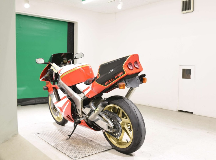 Мотоцикл Honda NSR250R з пробігом 18536 km