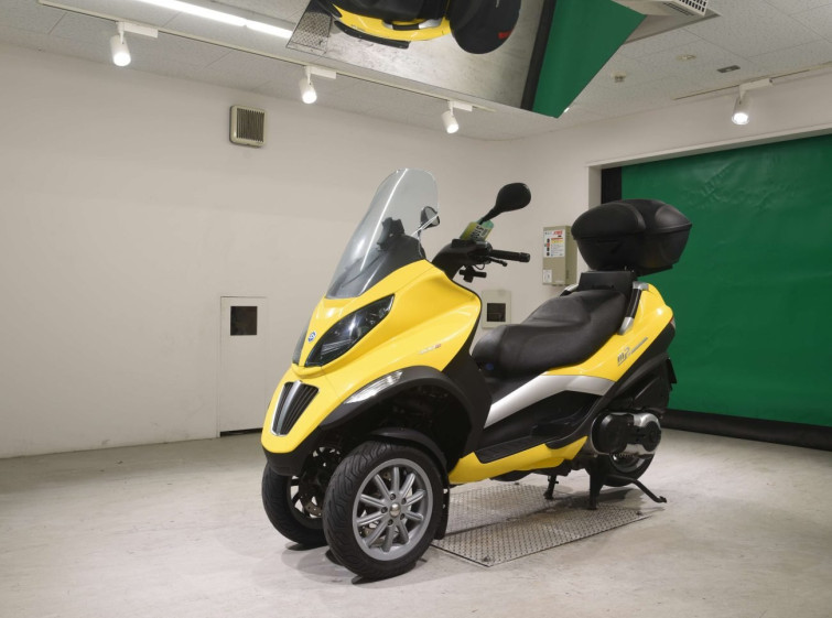 Мотоцикл Piaggio MP3 400 з пробігом 21886 km