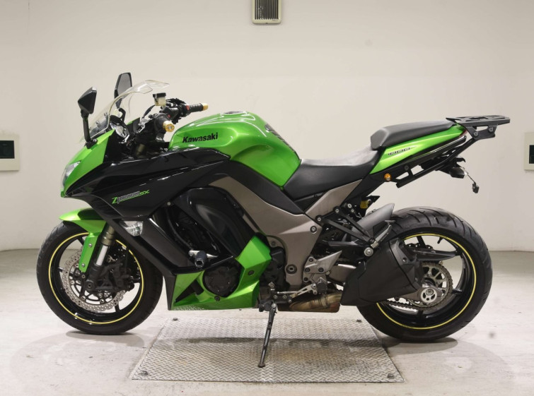 Мотоцикл Kawasaki Z1000SX з пробігом 24672 km