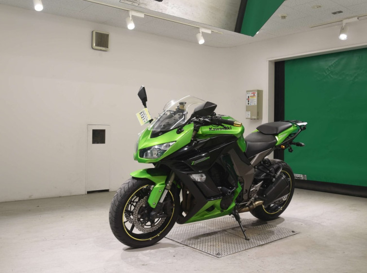 Мотоцикл Kawasaki Z1000SX з пробігом 24672 km