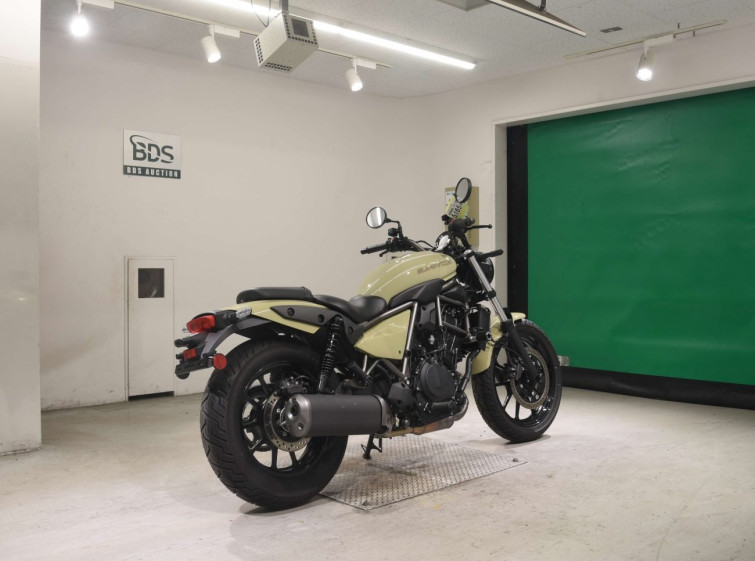 Мотоцикл Kawasaki ELIMINATOR 400 з пробігом 743 km