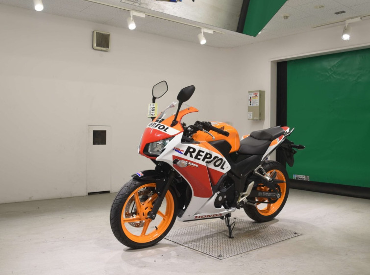 Мотоцикл Honda CBR250RA с пробегом 7893 km