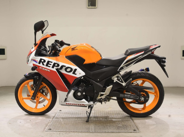 Мотоцикл Honda CBR250RA с пробегом 7893 km