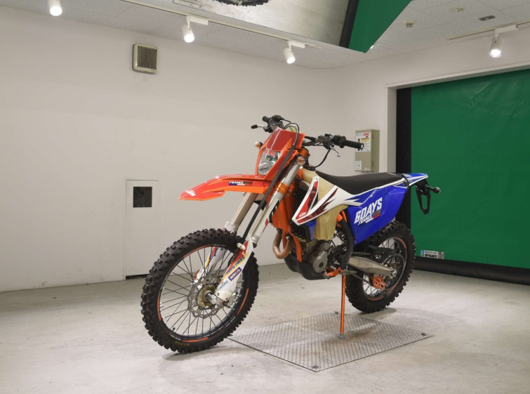 Мотоцикл Kawasaki YM250EXC SIX DAYS з пробігом 1621 km