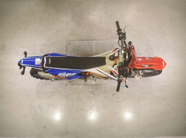 Мотоцикл Kawasaki YM250EXC SIX DAYS з пробігом 1621 km