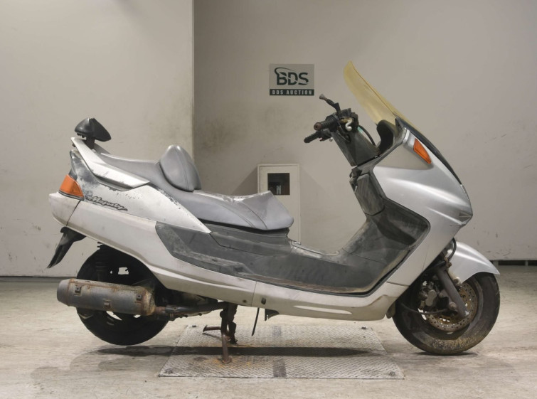 Мотоцикл Yamaha MAJESTY 250 с пробегом 75037 km