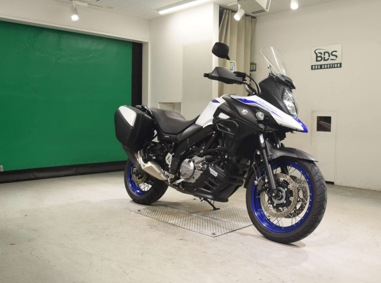 Мотоцикл Suzuki V-STROM DL650 з пробігом 11405 km