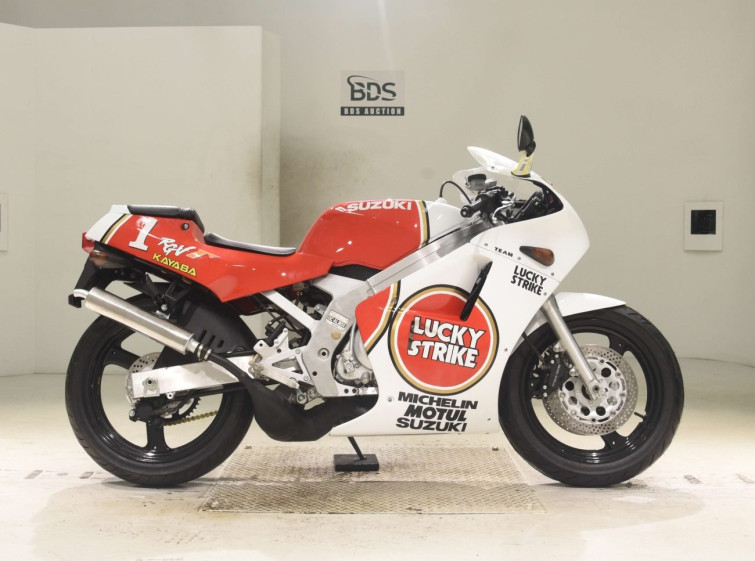 Мотоцикл Suzuki RGV250 з пробігом 3215 km