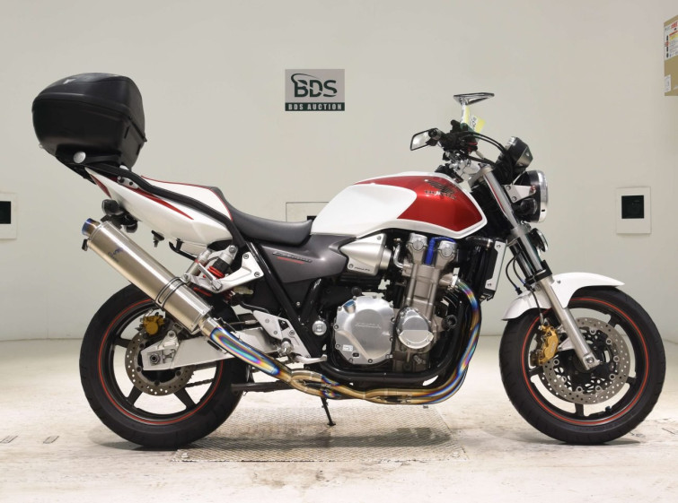 Мотоцикл Honda CB1300SF с пробегом 36717 km