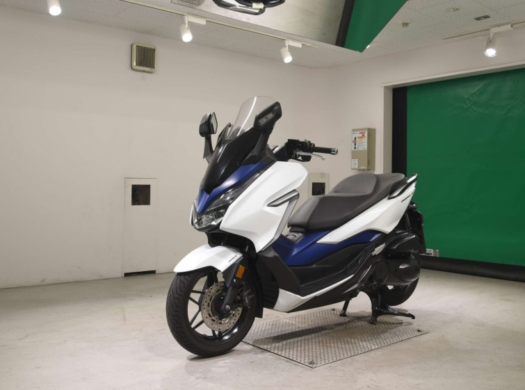 Мотоцикл Honda FORZA з пробігом 40286 km