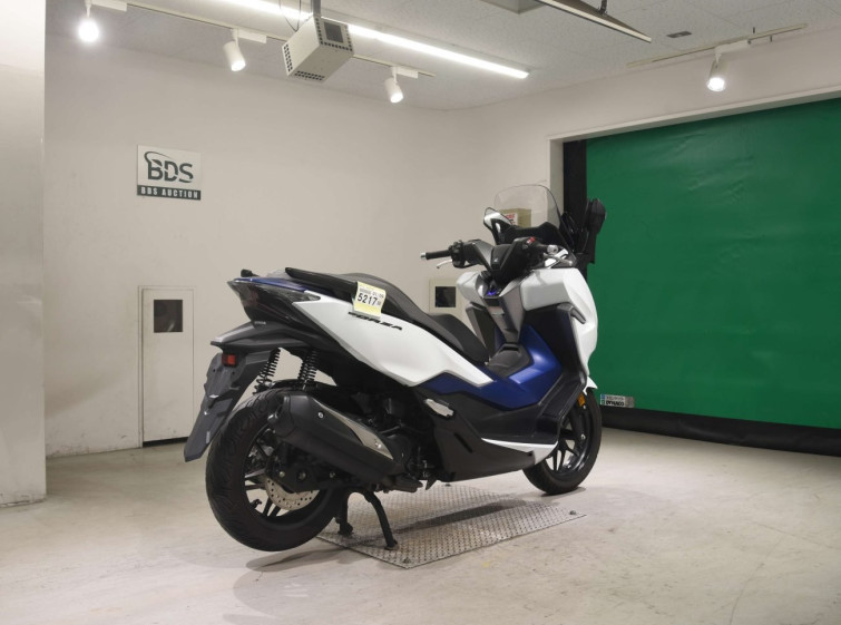 Мотоцикл Honda FORZA з пробігом 40286 km