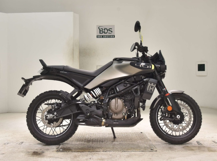 Мотоцикл Husqvarna SVARTPILEN 401 с пробегом 6907 km