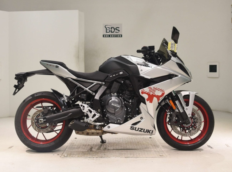 Мотоцикл Suzuki GSX-8R з пробігом 1495 km