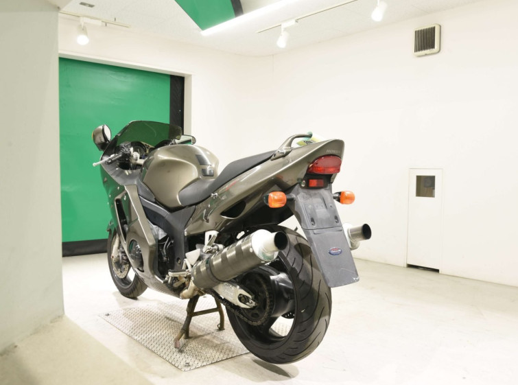 Мотоцикл Honda CBR1100XX BLACKBIRD з пробігом 39895 km
