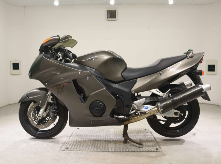 Мотоцикл Honda CBR1100XX BLACKBIRD з пробігом 39895 km