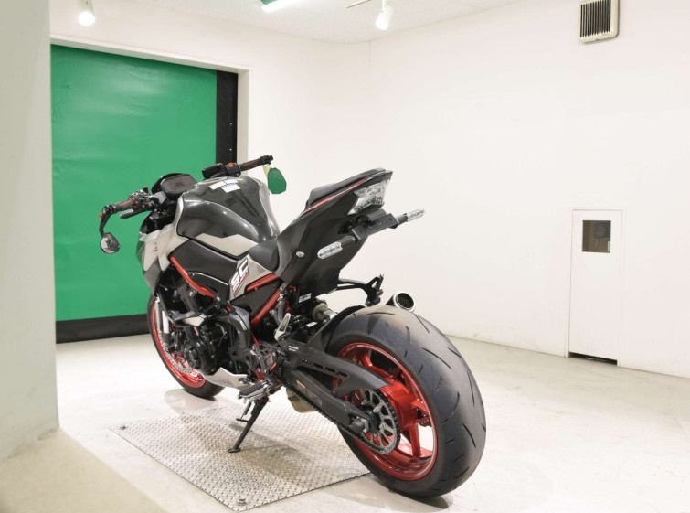 Мотоцикл Kawasaki Z900 з пробігом 7882 km