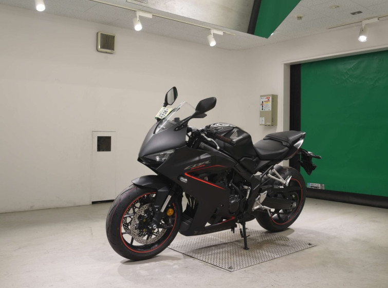 Мотоцикл Honda CB650R-2E CLUTCH с пробегом 2072 km