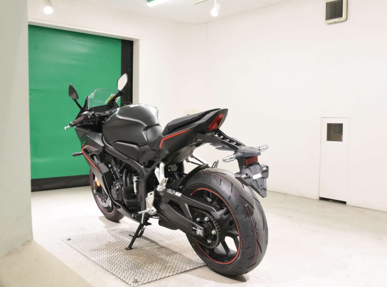 Мотоцикл Honda CB650R-2E CLUTCH с пробегом 2072 km