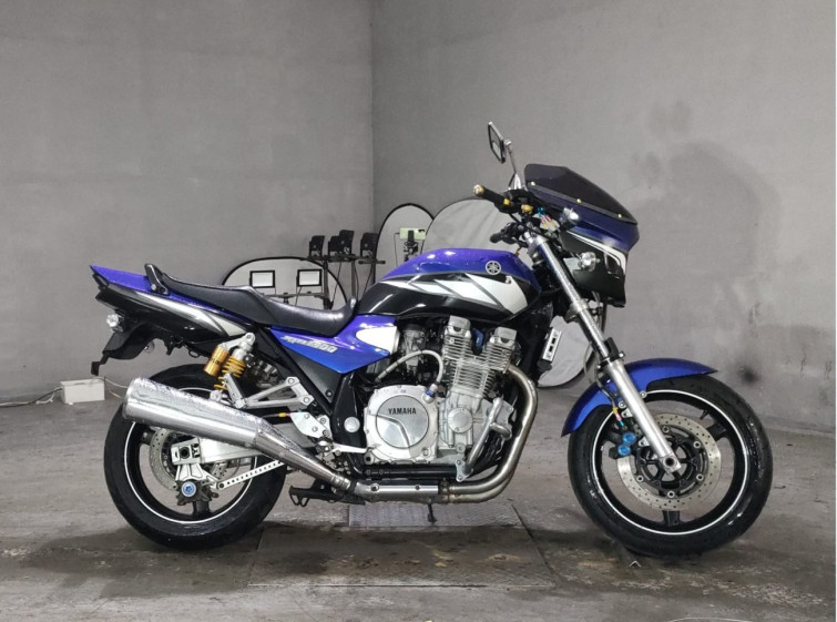 Мотоцикл Yamaha XJR1300 с пробегом 53687 km