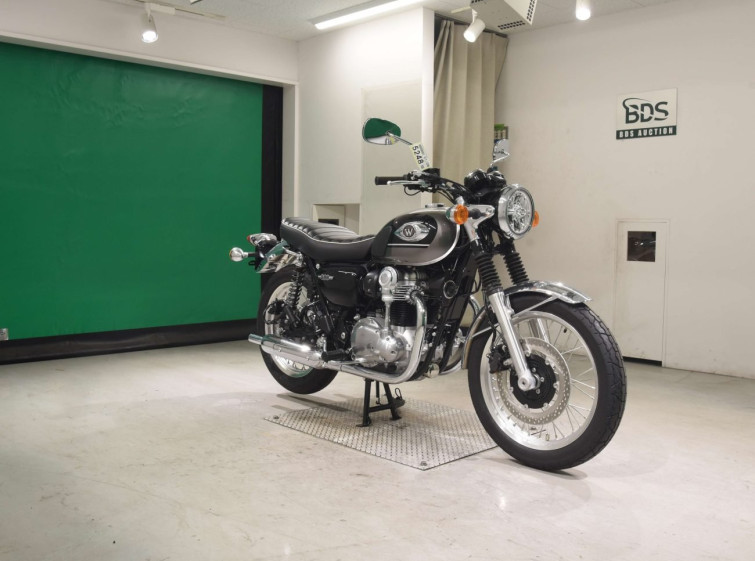 Мотоцикл Kawasaki W800 с пробегом 639 km