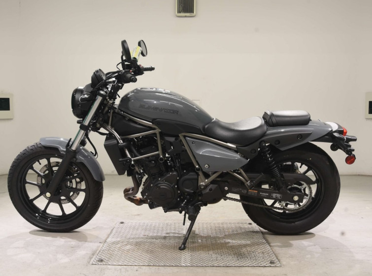 Мотоцикл Kawasaki ELIMINATOR400-3 з пробігом 3230 km