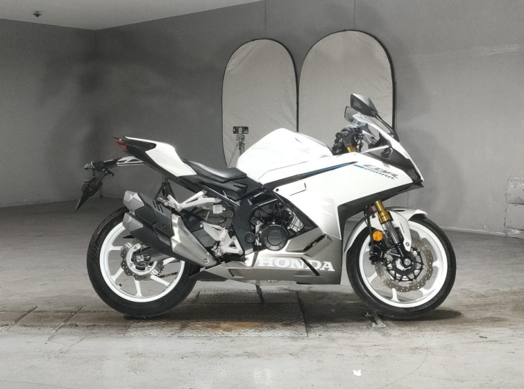 Мотоцикл Honda CBR250RR з пробігом 19531 km