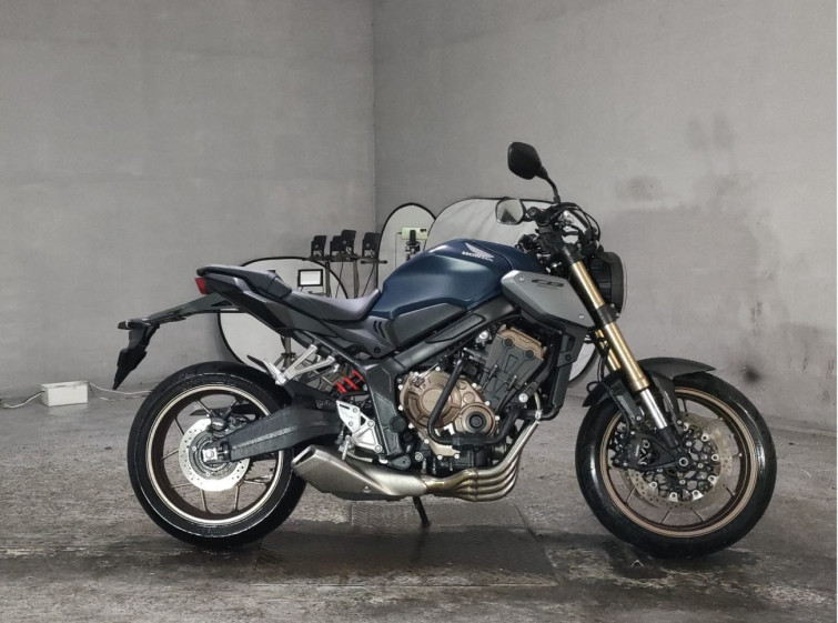 Мотоцикл Honda CB650R с пробегом 3479 km