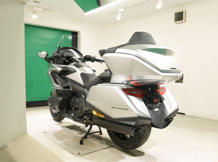 Мотоцикл Honda с пробегом 1 km