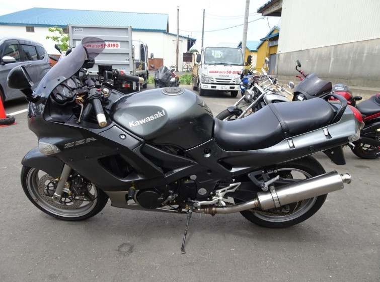 Мотоцикл Kawasaki ZZ-R400 с пробегом 48634 km