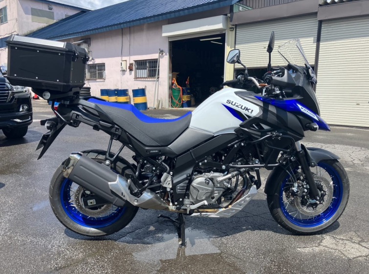 Мотоцикл Suzuki V-STROM DL650A с пробегом 3076 km