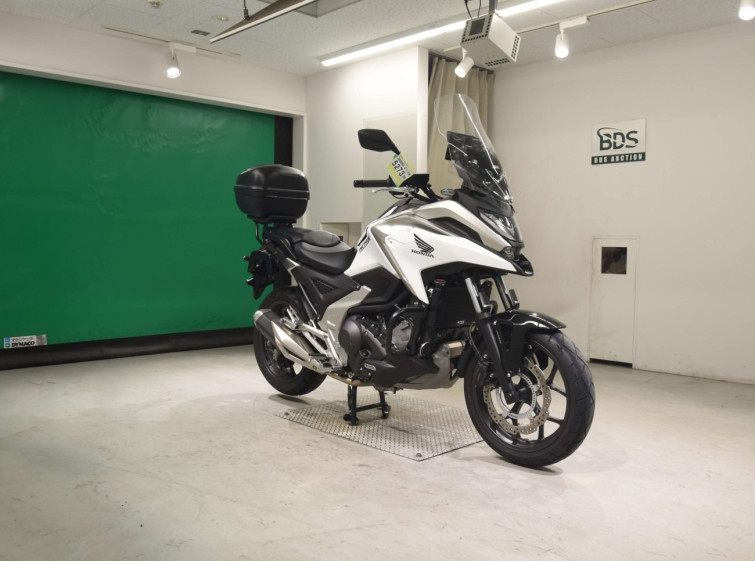 Мотоцикл Honda NC750X с пробегом 5687 km