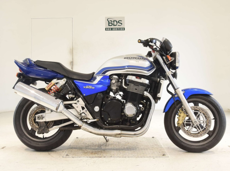 Мотоцикл Honda CB1300SF с пробегом 28976 km