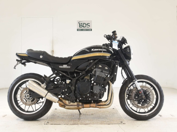 Мотоцикл Kawasaki Z900RS