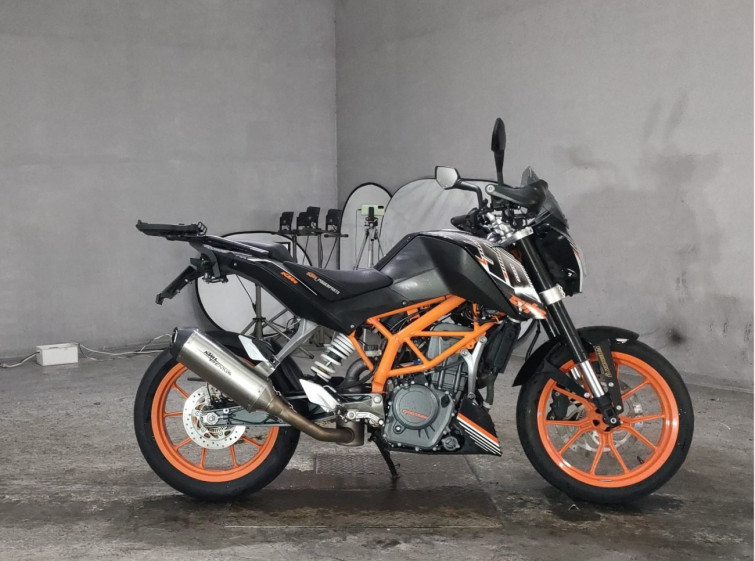 Мотоцикл KTM 250 DUKE з пробігом 18338 km