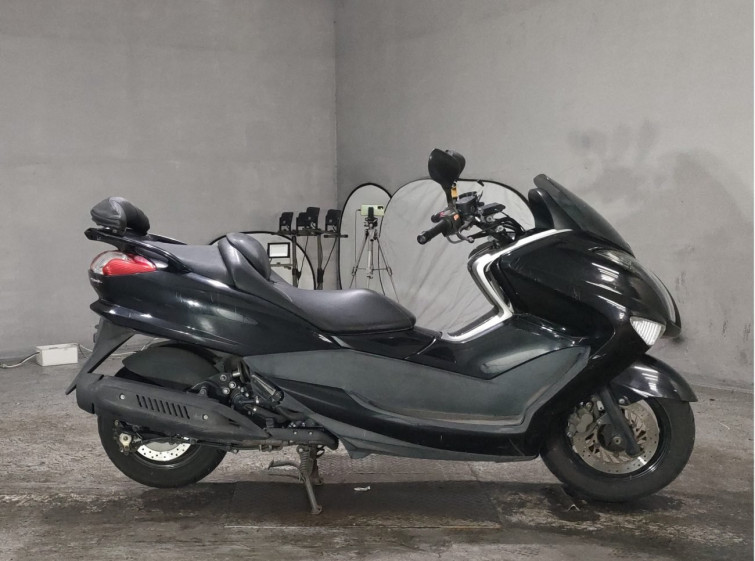 Мотоцикл Yamaha MAJESTY 250 с пробегом 58060 km