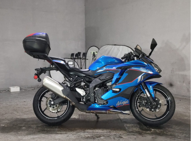 Мотоцикл Kawasaki NINJA ZX-4R SE с пробегом 5397 km