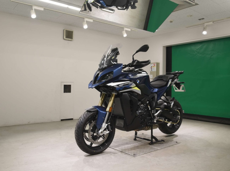 Мотоцикл BMW з пробігом 4 km