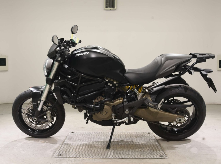 Мотоцикл Ducati MONSTER 821 с пробегом 5450 km